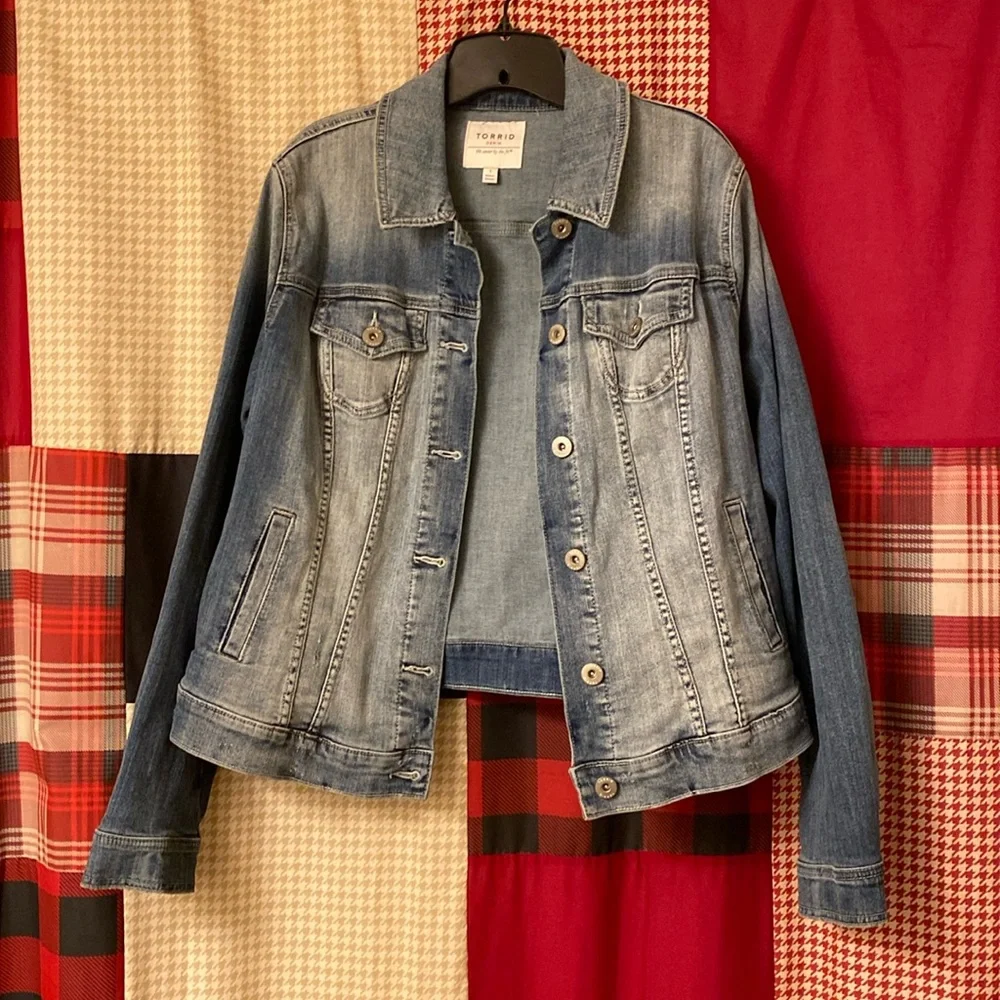 Torrid Distressed Jean Jacket - Picture 5 of 8